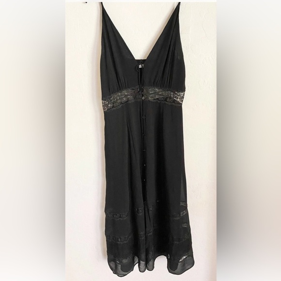 REFORMATION Black Lace Stripe Keyhole SHELLEY Sleeveless Crepe
Midi Dress Size 6 - Picture 4 of 16
